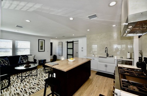 West Carson Casa | Newly Remodeled 3 Beds 2 Baths with Chef Kitchen