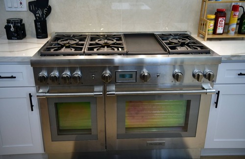 West Carson Casa | Newly Remodeled 3 Beds 2 Baths with Chef Kitchen