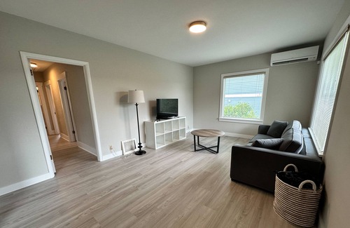 North Queen Anne Casa | Newly Remodeled 3BR House, Perfect Location Near Ballard, Queen Anne and Fremont