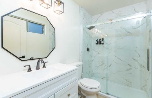 East Pasadena Casa | Newly Remodeled 5B4B 2 mile from the Rose Parade