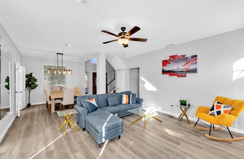 Lewisville Casa | Newly remodeled 5BR 3 Bath w/pool 15 min to DFW airport~