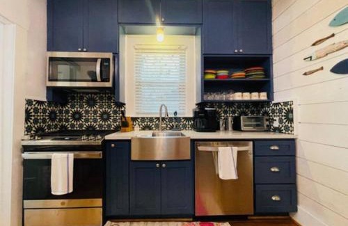 Brenham Casa | Newly remodeled bungalow near downtown Brenham