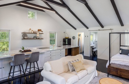 Claverack-Red Mills Cabaña | Newly Remodeled Cottage + Fire Pit