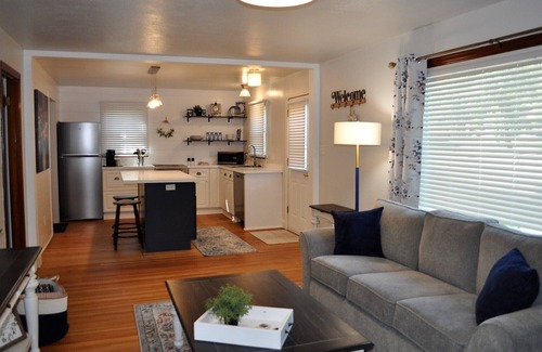 Cooperstown Casa | Newly Remodeled Executive Style Home with Modern Kitchen
