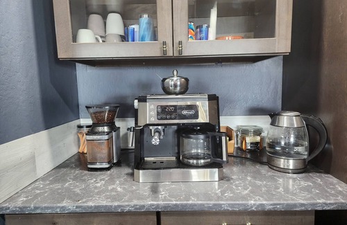 Lucerne Apartamento | Newly Remodeled Furnished Upper 1250sq unit