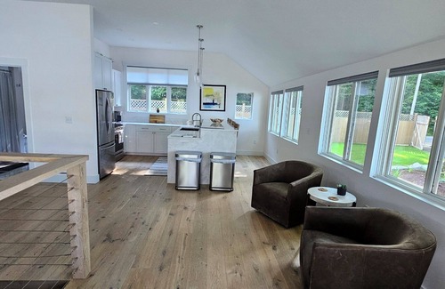 Camden Casa | Newly remodeled home on Megunticook Lake 5 minutes from the Camden harbor