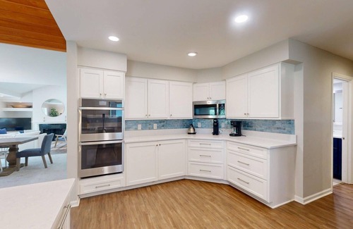 Palmetto Dunes Casa | Newly remodeled home with private pool and spa
