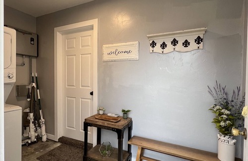 Montrose Cabaña | Newly Remodeled Interior is Warm and Inviting. 10 minutes from town.