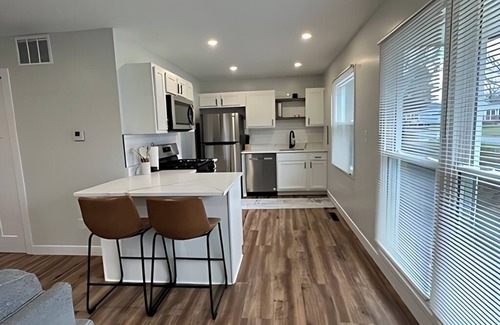 Parma Heights Casa | Newly Remodeled Monthly Special!! 2 Bd/1Bath Home!