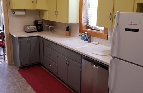 Cody Casa | Recientemente remodelado, a pasos del centro, para familias