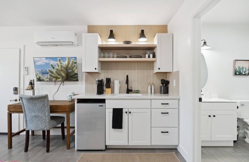 Cox Heights Apartamento | Newly Remodeled Studio | Minutes from Old Town