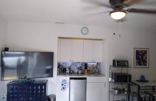 Lutz Apartamento | Newly Remodeled Studio M5-S @ Paradise Lakes Clothing Optional Resort