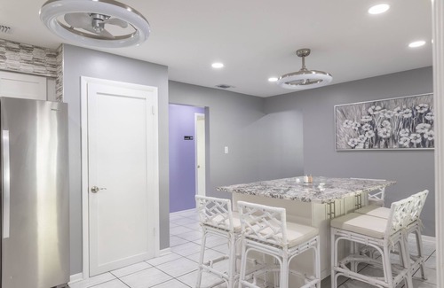 Tampa Casa | Newly remodeled! Super Clean, Great location, Family Size, 7 mins Raymond James