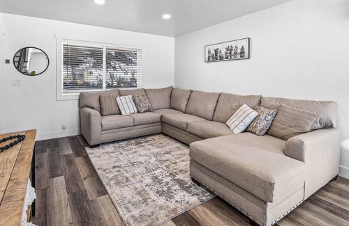 Kamas Casa | Newly Remodeled Uinta Mountain Town Retreat