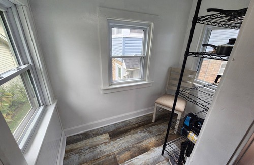 Fairport Harbor Apartamento | Newly Remodeled - Quiet 1 Bedroom Apartment with View of Lake Erie