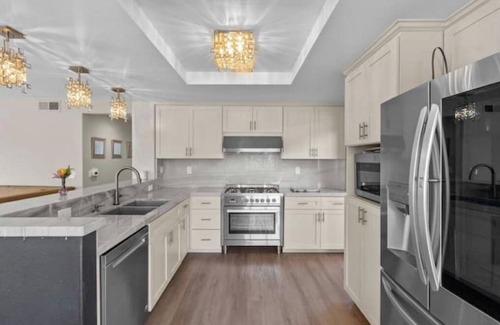 Stevenson Ranch Casa | Newly remodeled home w pool/spa
