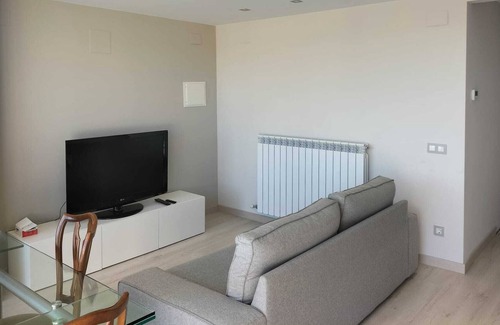 Bell-Lloc d'Urgell Apartamento | Newly renovated, nice and cozy apartment.