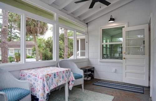 Folly Field Casa | Newly Renovated Duplex, Upper Unit, 4th row from the beach