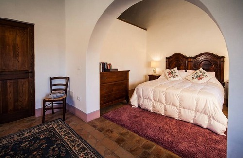 Anghiari Otro | Recientemente renovado 18th Century Hilltop Villa con 6 baños, piscina, Wifi