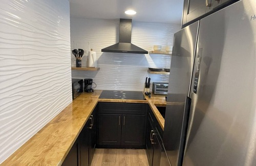 Estate Tabor and Harmony Apartamento | Newly Renovated 1BR Apartment with Fitness Room - St. Thomas, VI.