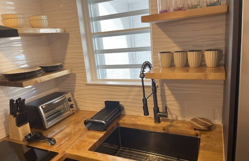 Estate Tabor and Harmony Apartamento | Newly Renovated 1BR Apartment with Fitness Room - St. Thomas, VI.