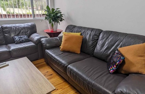 Merrylands Apartamento | Newly Renovated 2 Bedroom Apartment in the Heart of Merrylands CBD