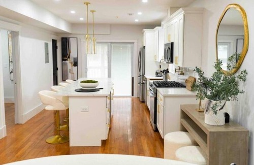Fields Corner West Condominio | Newly renovated 2 bedroom 2 bath condo