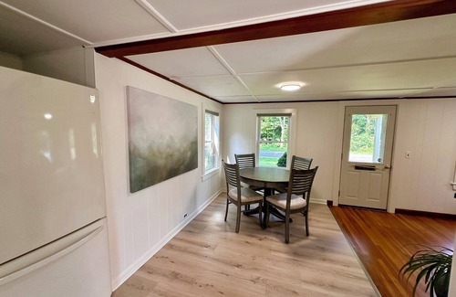 Camden Cabaña | Newly renovated 2-bedroom cottage conveniently located with all the amenities!