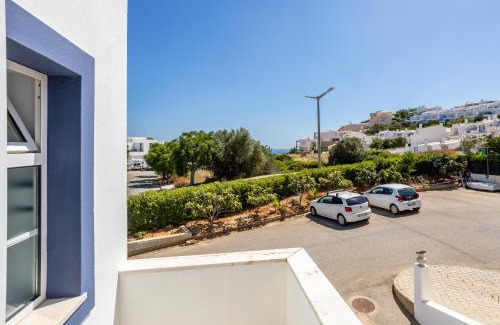Salema Casa | Newly renovated 2 bedroom townhouse - close to Salema Beach