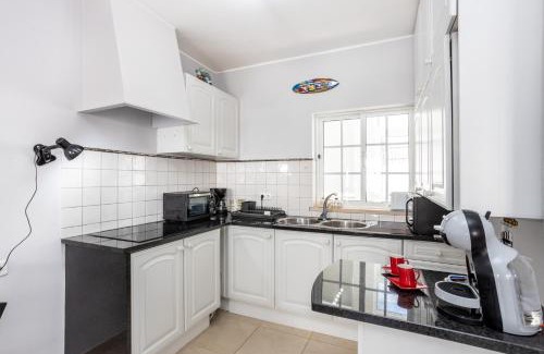 Salema Casa | Newly renovated 2 bedroom townhouse - close to Salema Beach