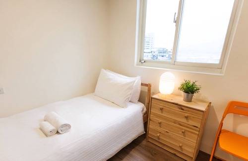 Nangang Casa | Recientemente renovado apartamento de 3 habitaciones a 1 minuto de la estación de MRT