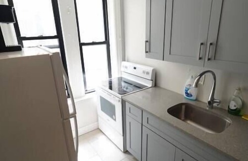 West Babylon Apartamento | (Newly Renovated) 3 Bed 1 Bath