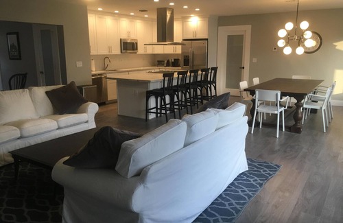 Boca Raton Casa | Recientemente renovado 4/3 exclusivo Medio Boca Inicio