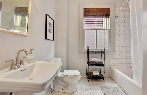 Touro Casa | 5 habitaciones - Prime Magazine St. Ubicación: mejores restaurantes y tiendas