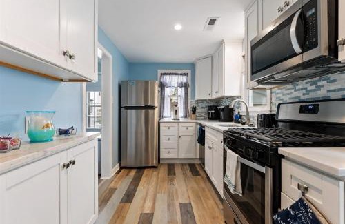 North Wildwood Casa | Newly Renovated 4 Bedroom Home Only 2 Blocks From The Beach!