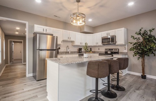 Smoketown Jackson Casa | Newly renovated 4BR CozySuites