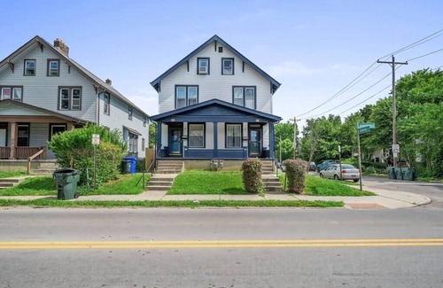 Glen Echo Casa | Newly renovated 4BRs NEAR UNIVERSITY & STADIUM Free Parking