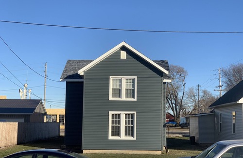 Port Clinton Casa | Newly renovated 5 min walk to Jet and downtown Port Clinton