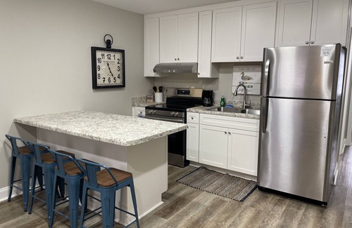 Counce Apartamento | Newly Renovated Apartments near Pickwick Lake! Less than 10 min to boat ramp!