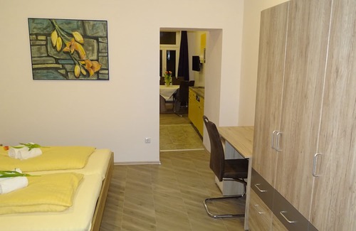 Penzing Apartamento | Apartamento recientemente renovado cerca de Schönbrunn / Zoo y U4