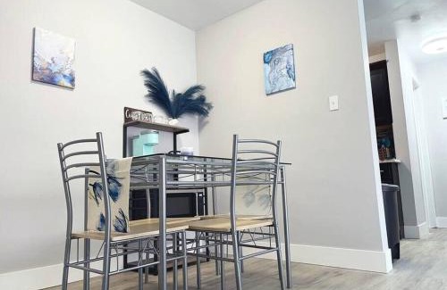 Garfield Heights Apartamento | Newly Renovated - Beautiful 5 Star Apartment