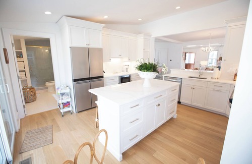 Point Pleasant Beach Casa | Newly Renovated Bay Head Beach House With Guest Cottage