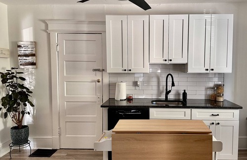 Asbury Park Casa | Newly Renovated beach home - 5 min drive to beach!