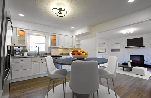 Versailles Casa | Newly Renovated Beauty on Half Acre with Full Basement & Wi Fi Enabled