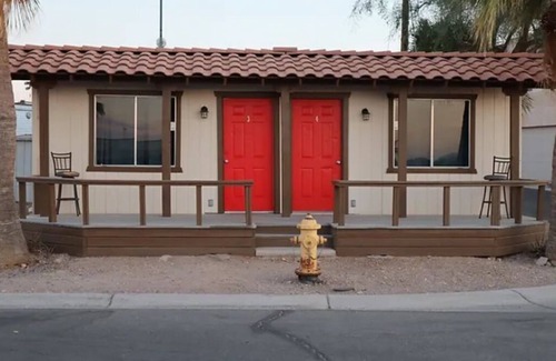 Yuma Casa | Newly Renovated Bungalow thats Located within Walking Distance of Martinez Lake!