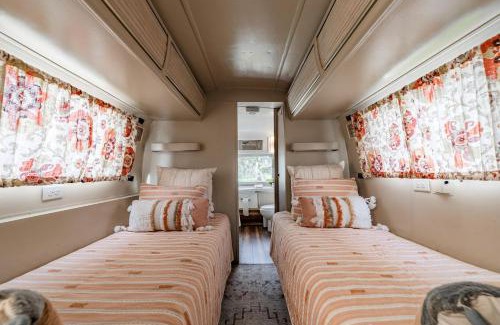 Spicewood Casa | Newly Renovated Camper with Fresh Decor and Tiny Deck in Texas