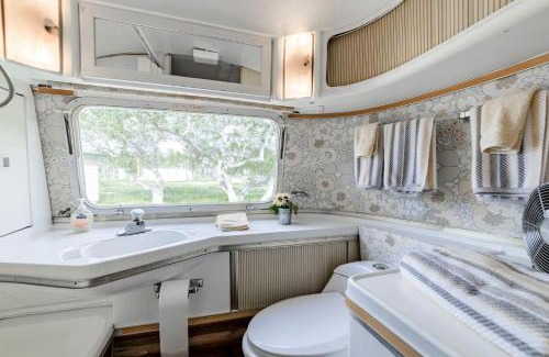Spicewood Casa | Newly Renovated Camper with Fresh Decor and Tiny Deck in Texas