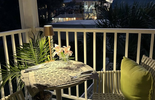 Laurel Condominio | Newly Renovated Condo in gated community, Walking Distance to Nokomis Beach