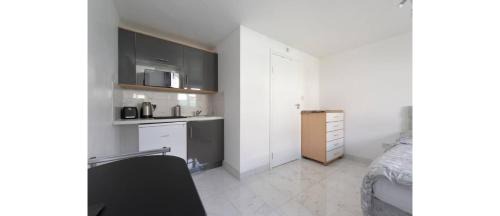 Childs Hill Apartamento | Newly Renovated Cozy Studio in North London