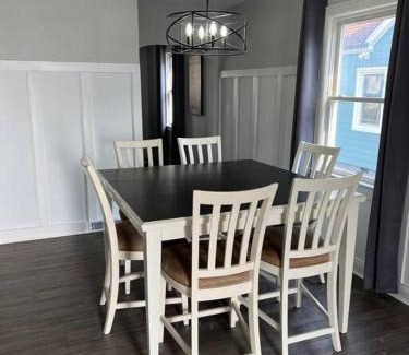 Commonwealth Casa | Newly renovated cute 3 bedroom 2 bath bungalow
